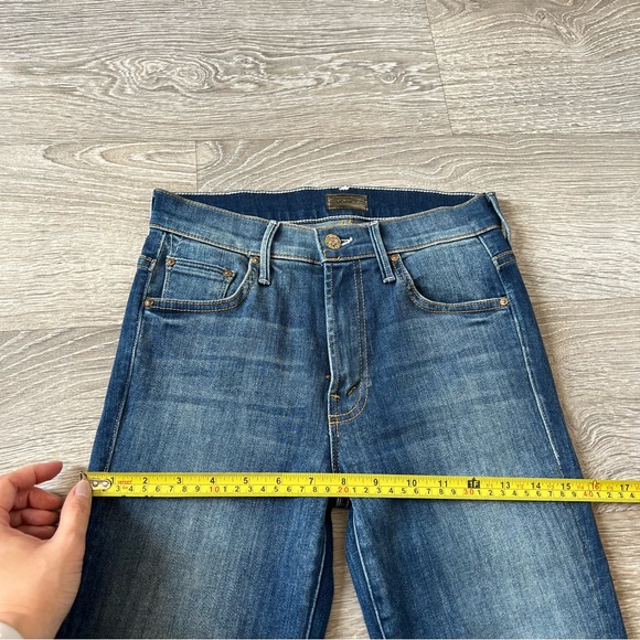 LIKE NEW! Mother Insider Crop Step Fray - Not Rough Enough - Picture 16 of 16